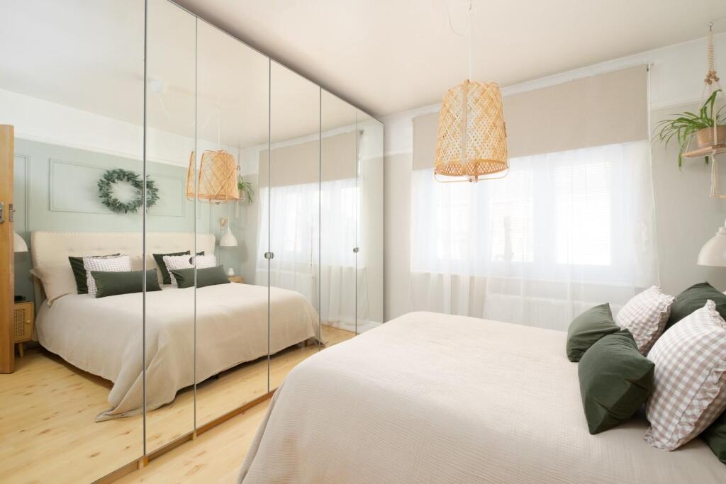 61 Holmes Hill Road, BS5--7.jpg