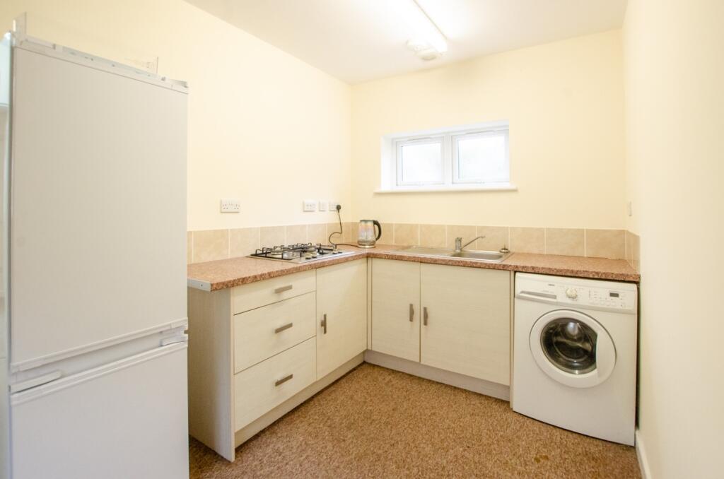 ittle Towan TPS Bodmin 01208 74182-7