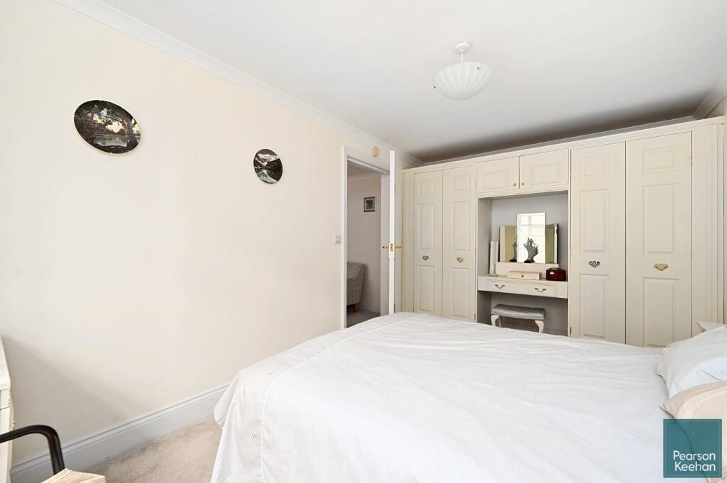 80 Harewood Court BN3 (2).jpg