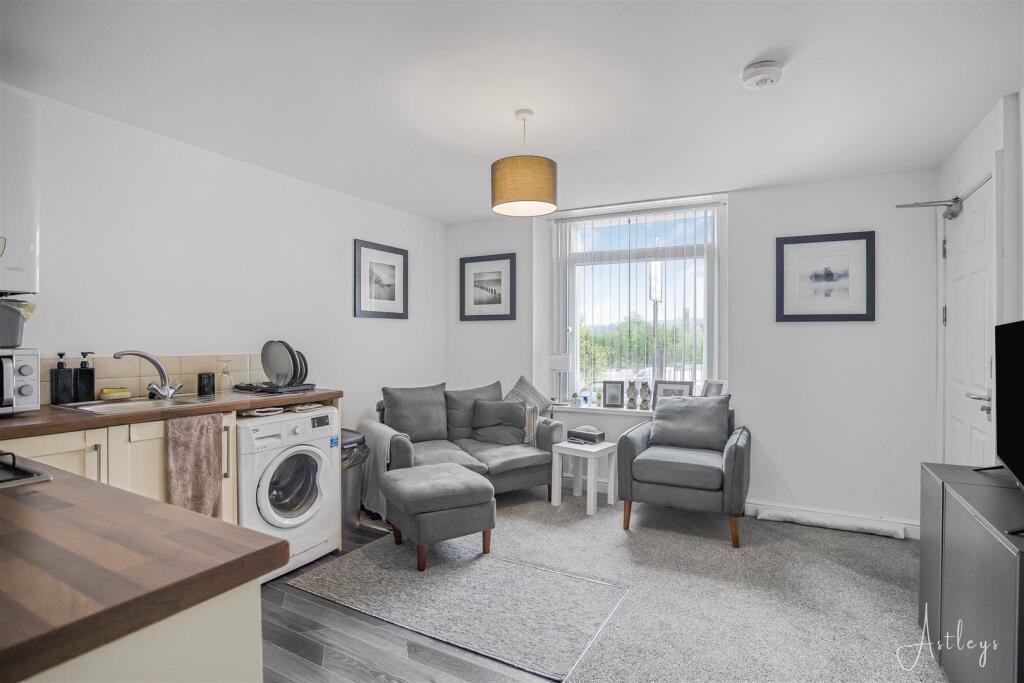 Flat 1