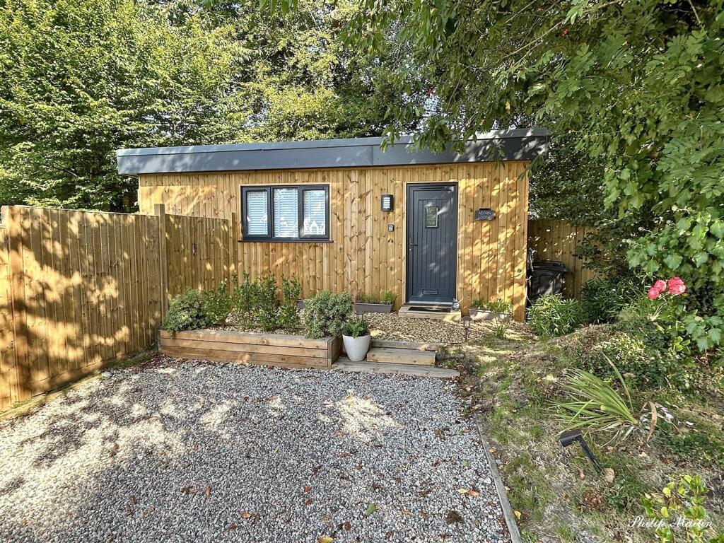 Cabin.jpg