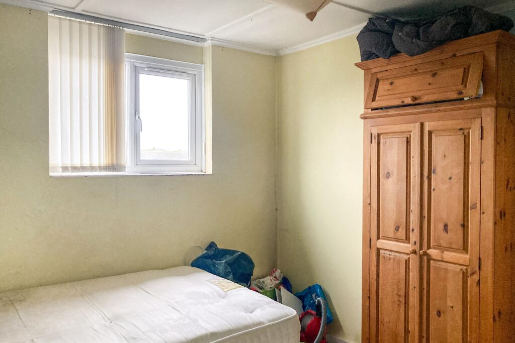 98-100 Hythe Road, Ashford, Kent, TN24 8PR