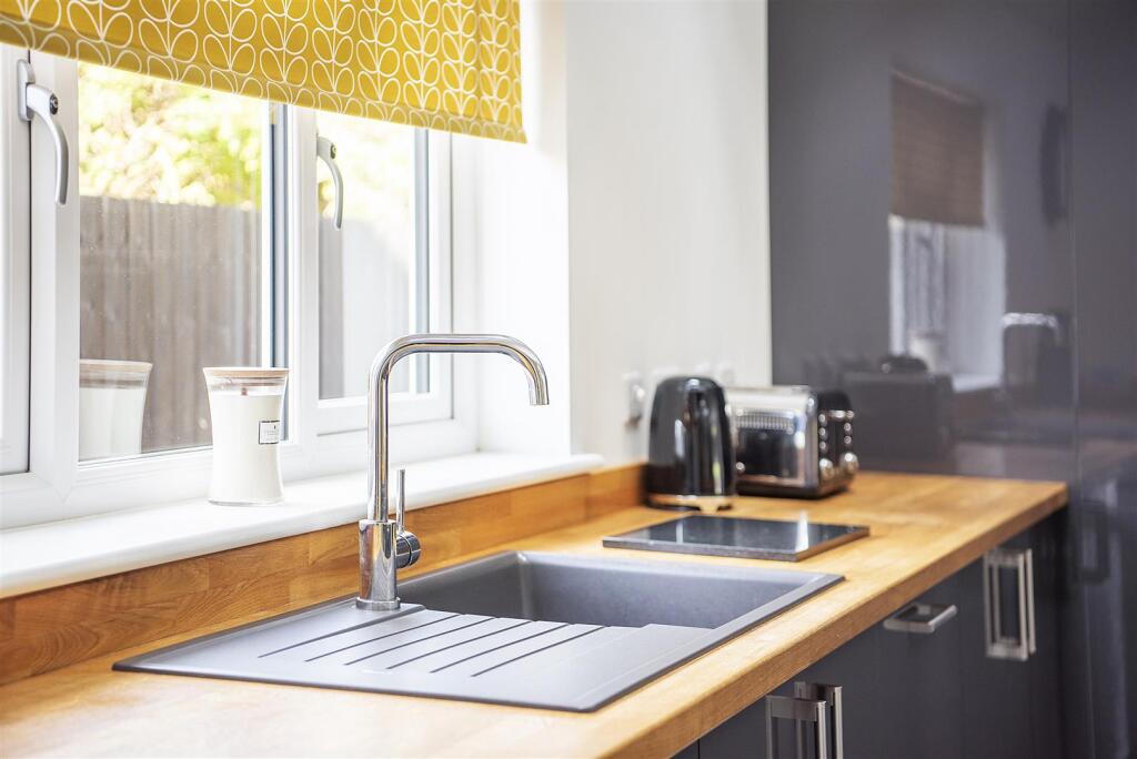 1 Post Office Lane ph39.jpg