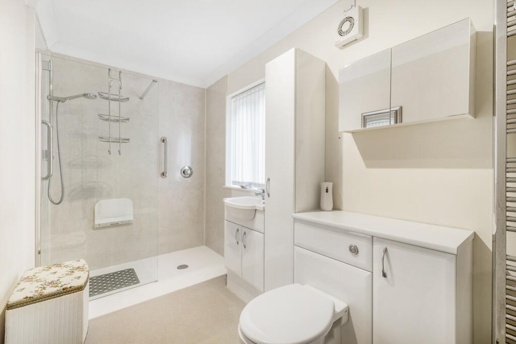 Flat 4 Elm Court (Boston)-16