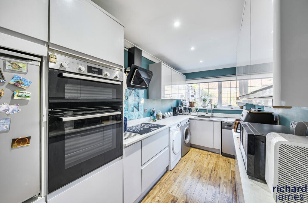 5210ebb6a5cb47149b6ff946f4b1bddf