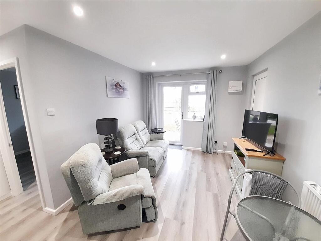 Annexe living area