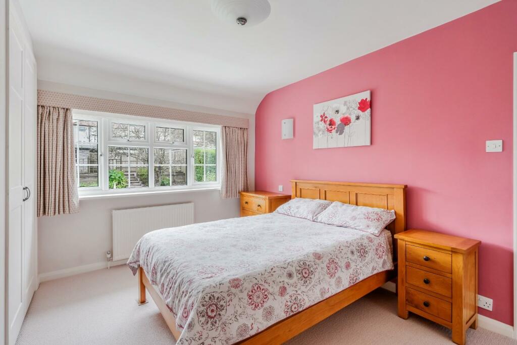 CHIPSTEAD LANE (9).jpg