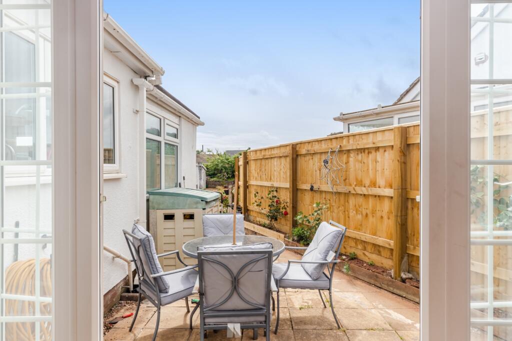 A14 - 115 Goodrington Road Paignton - 250606