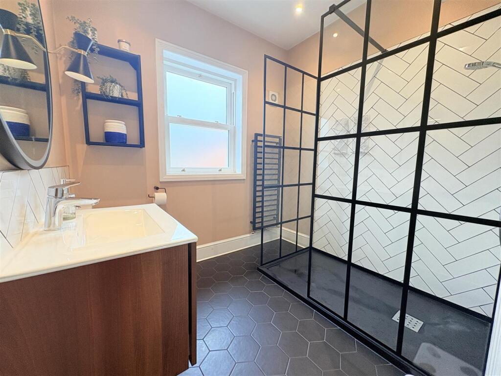 En-Suite Shower Room