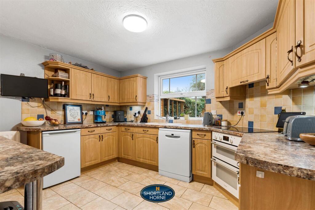 1 Ashfield Ave (16 of 28).jpg