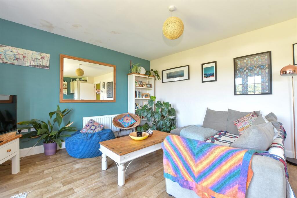 Lounge/ Kitchen/ Diner