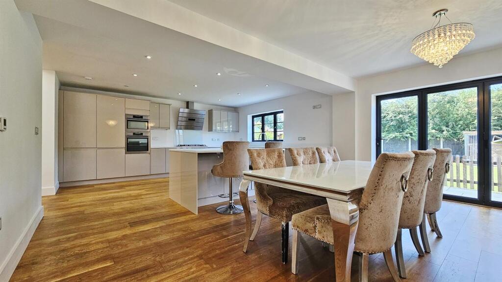 Kitchen/Family Room