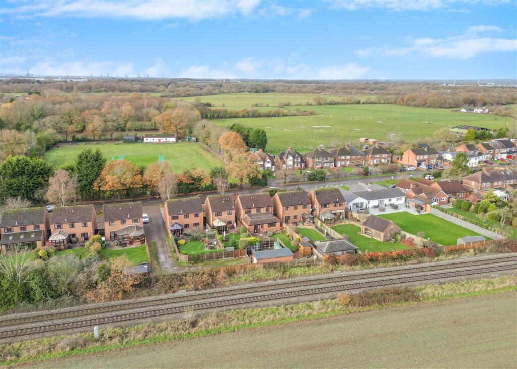 30 Coton Road, Nether Whitacre