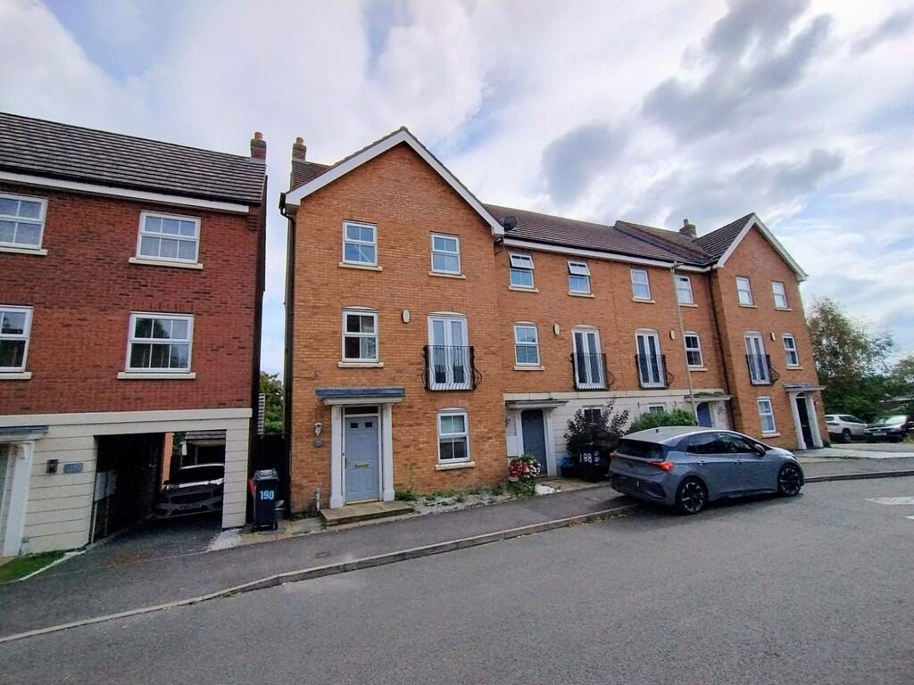 7e8295dc-5475-442...