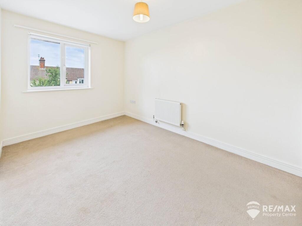 Bedroom 1.jpg