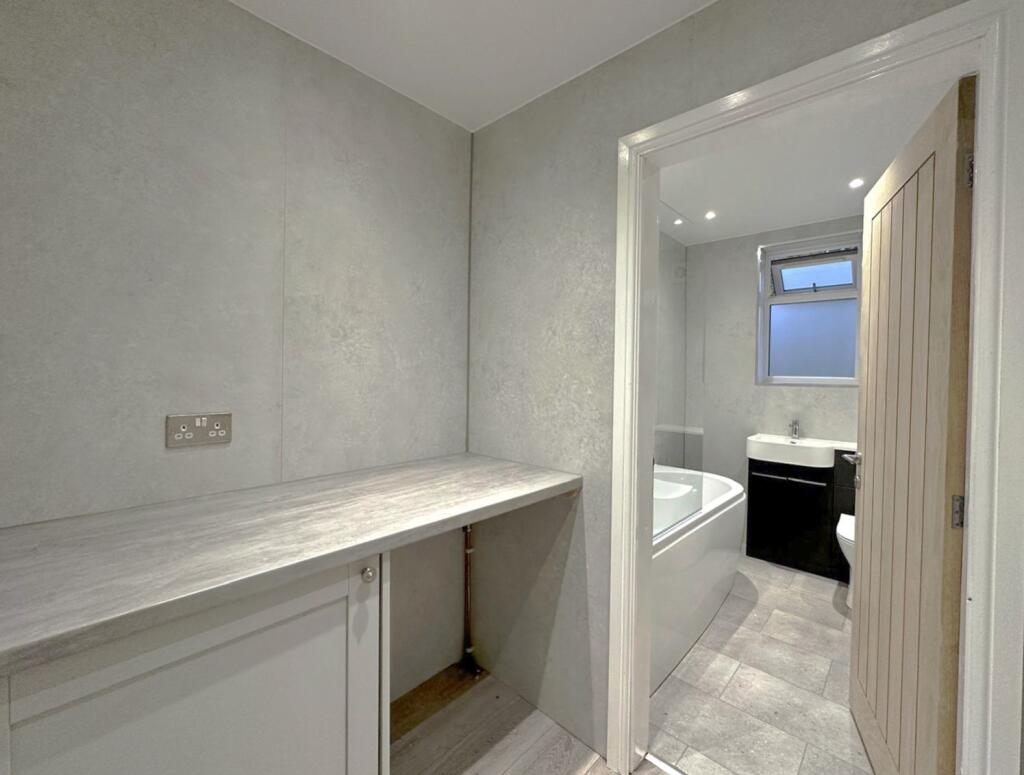 Utility and downstair bathroom - Copy