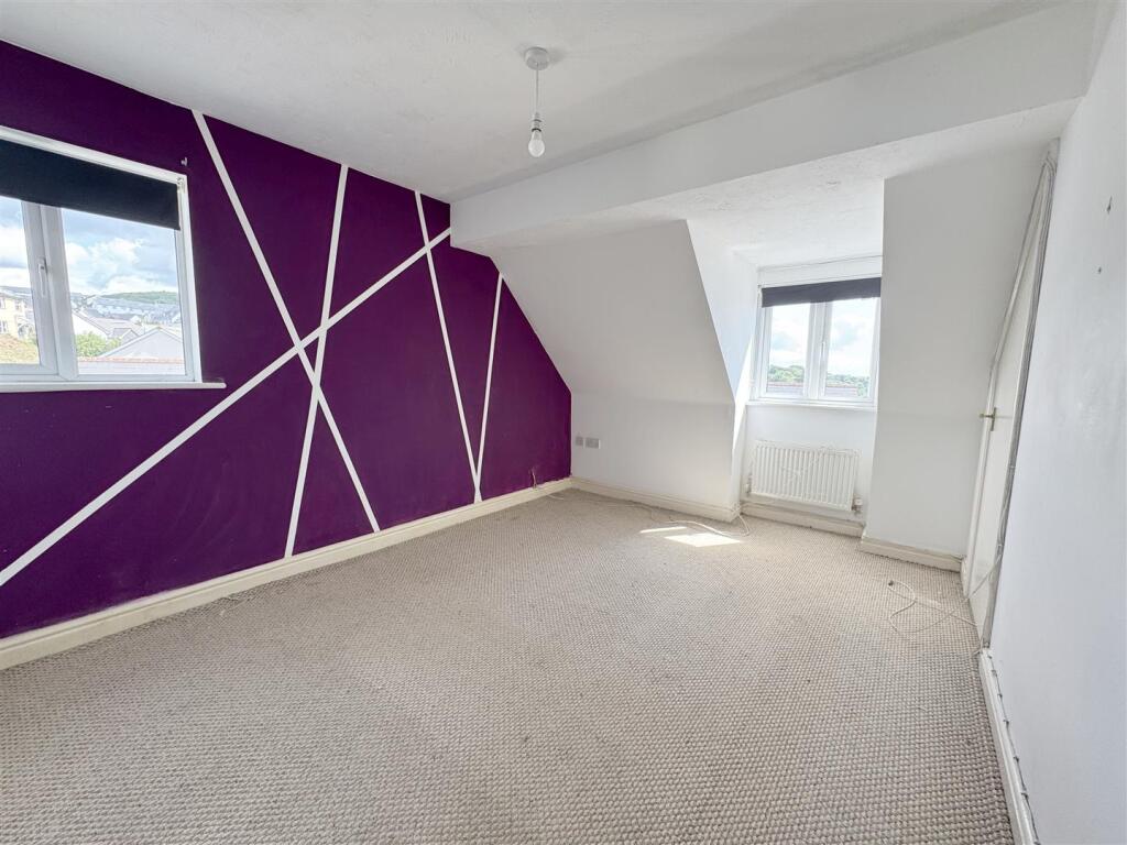 Master Bedroom with Emsuite