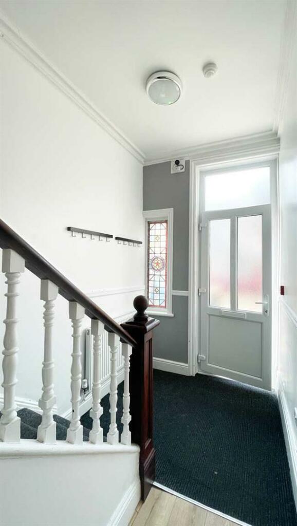 8-bed-student-house-britannia-road-north-1-portsmo