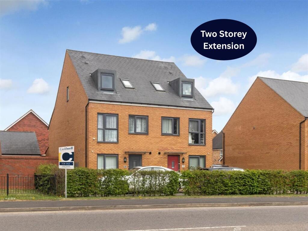 Extended StudyFamily room (2560 x 1920 px).jpg.JPG