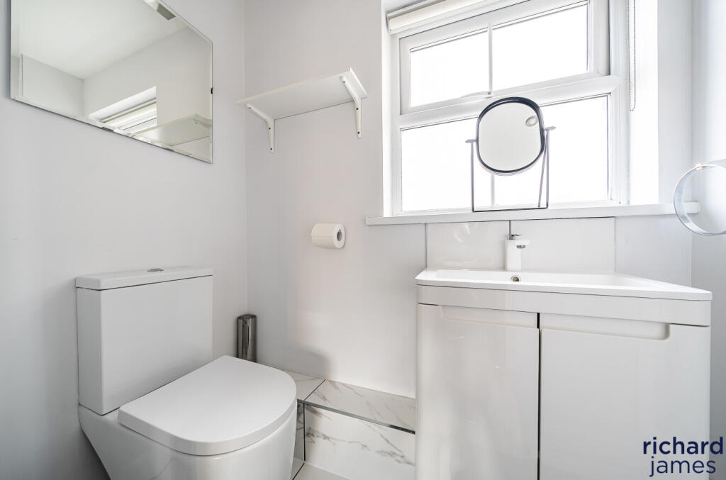 706fc4abc19d407f9b6e6dd18cda811a