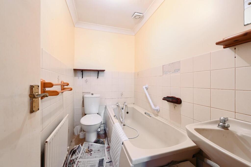 F3 172 old shoreham rd bn3 (4).jpg