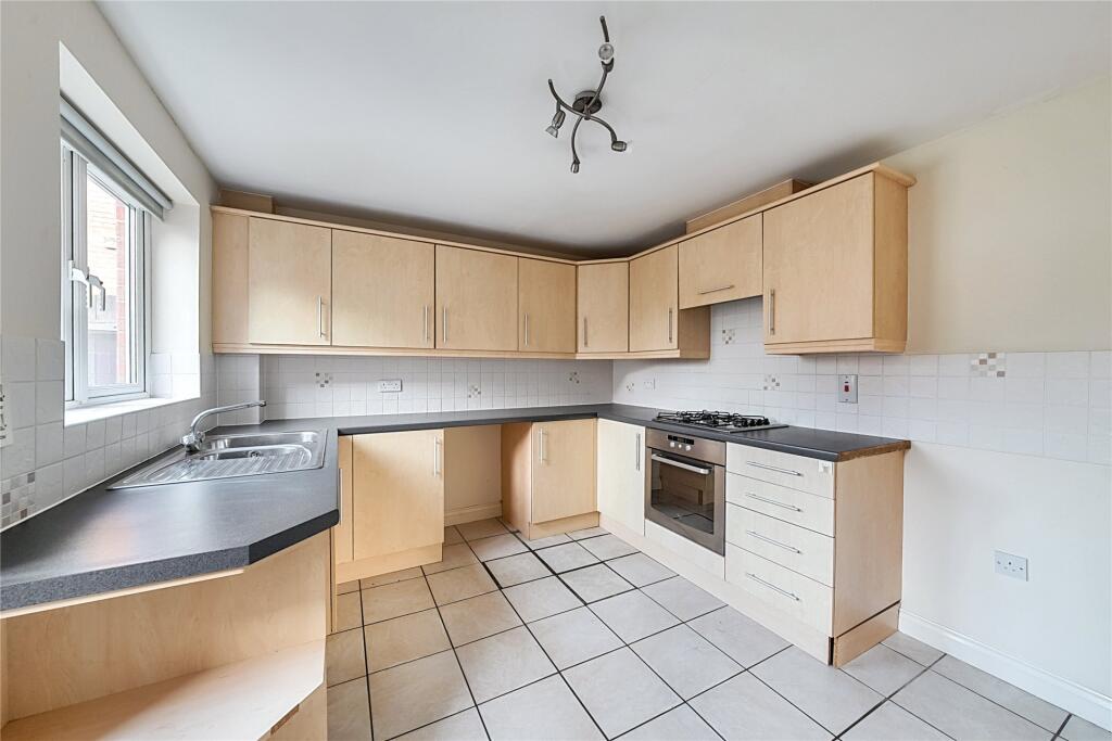 Kitchen/Breakfast Rm