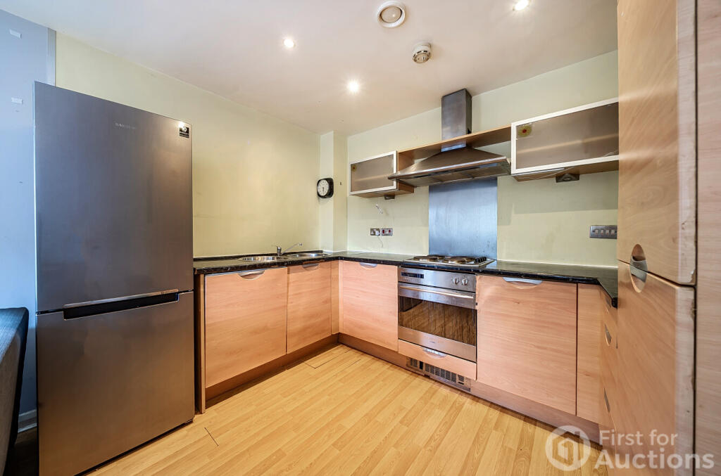 c6ff8127-f20b-4f2...