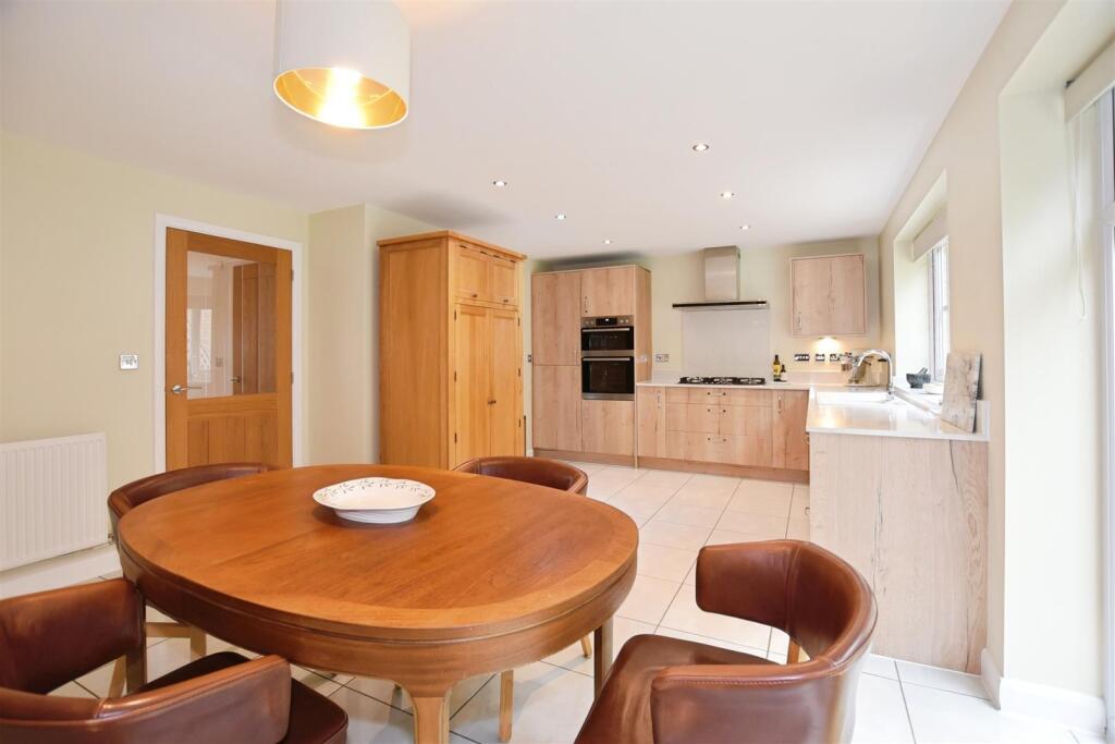 Kitchen Breakfast Room