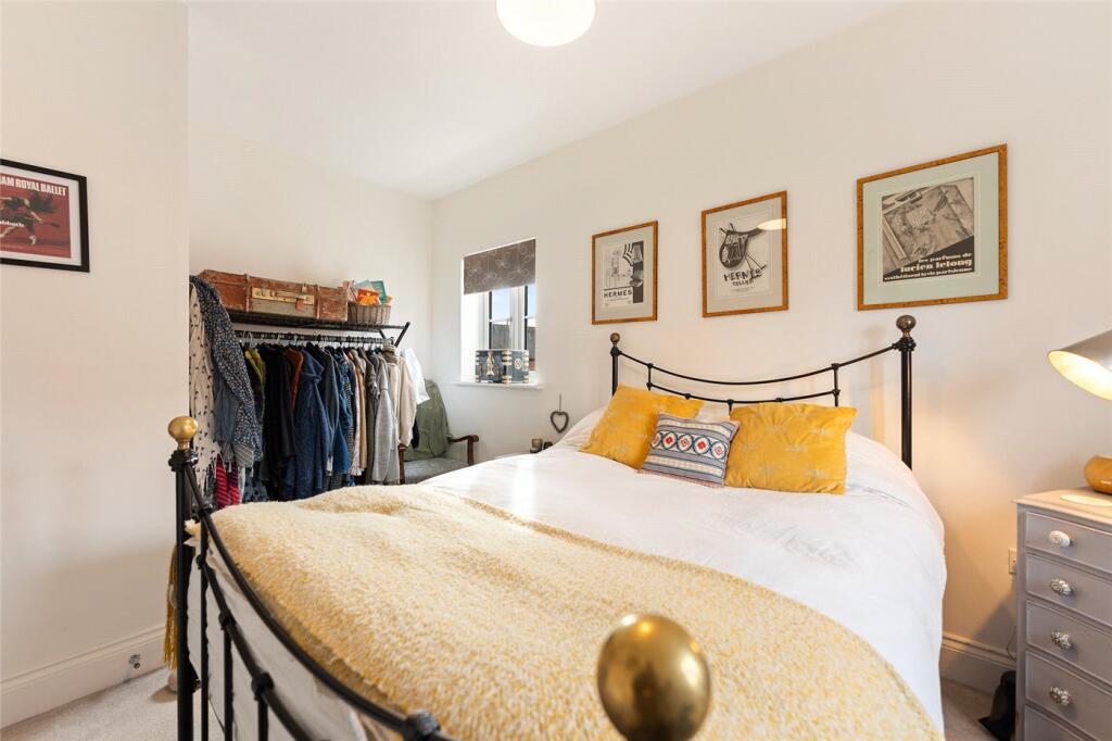 Master Bedroom To Re