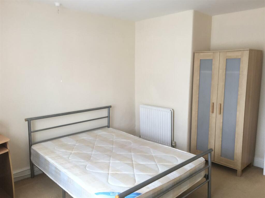 BedroomPoole Road, Coundon - Bedroom