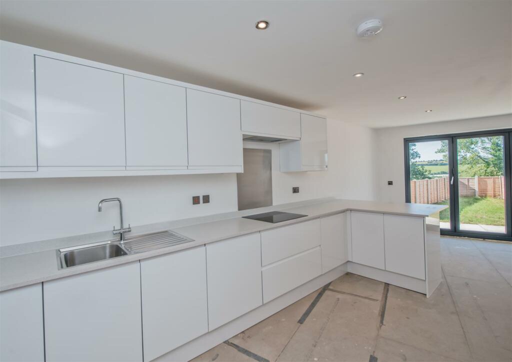 Fitted Dining Kitchen: