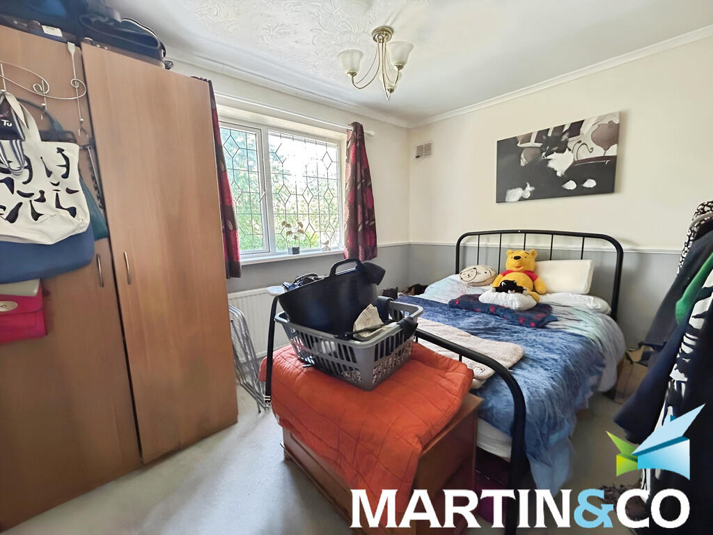 4c51f0eb-IMG-2025...