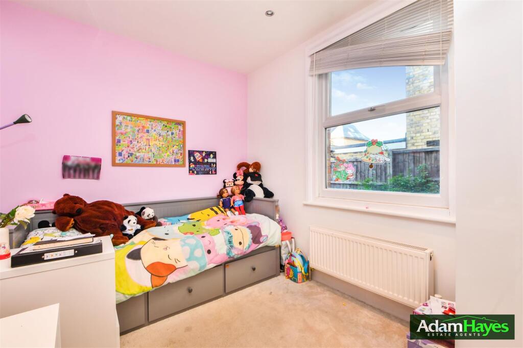 Nether Street, Finchley N3