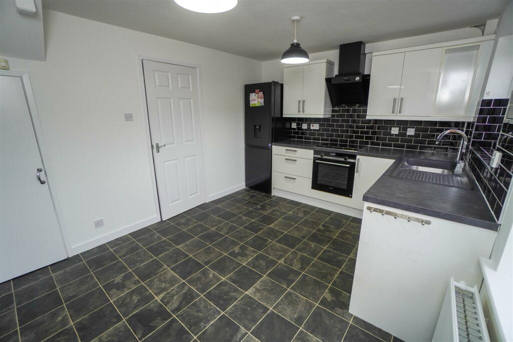 KITCHEN 1 (1 of 1).jpg