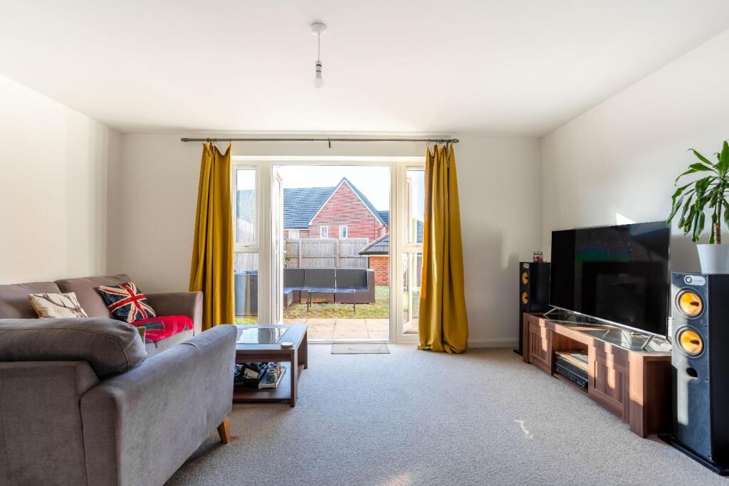 32 Borrer Drive-9.jpg