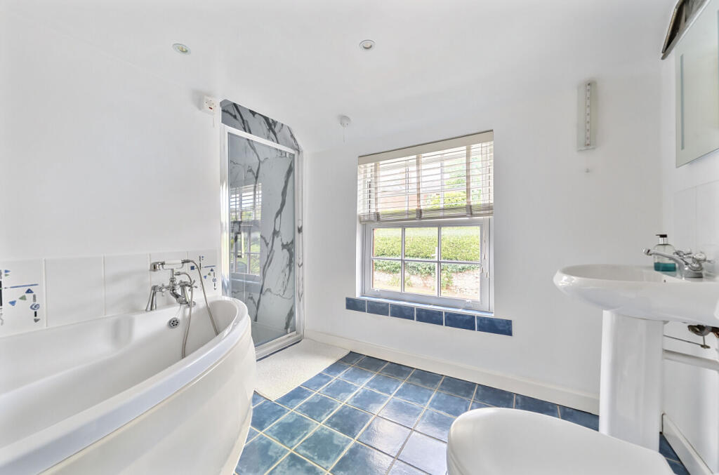 1333232-15-6891d8...