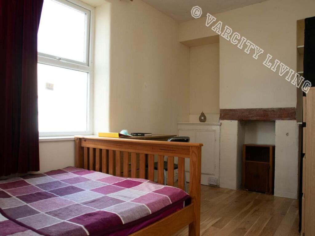 41HillStreet_Bedroom1_1.jpg