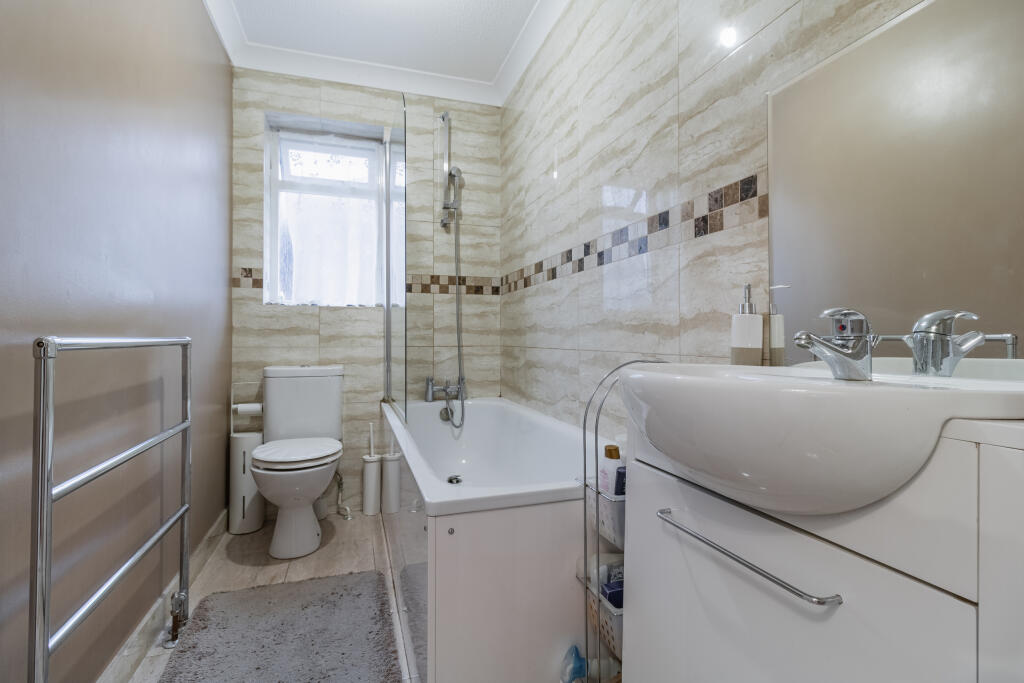 Morley-Road-Sutton-semi-detached-house-IMG_5022-HD