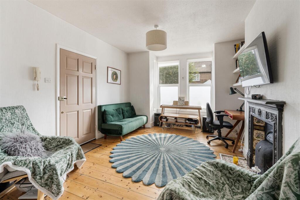 Brookscroft Road E17