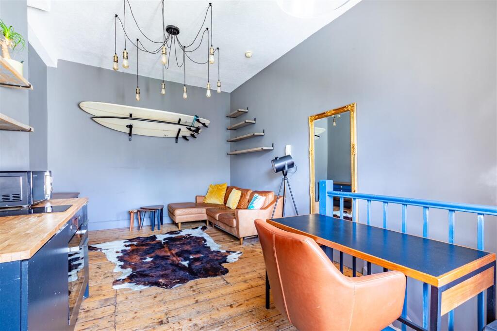 Open Plan Kitchen Reception