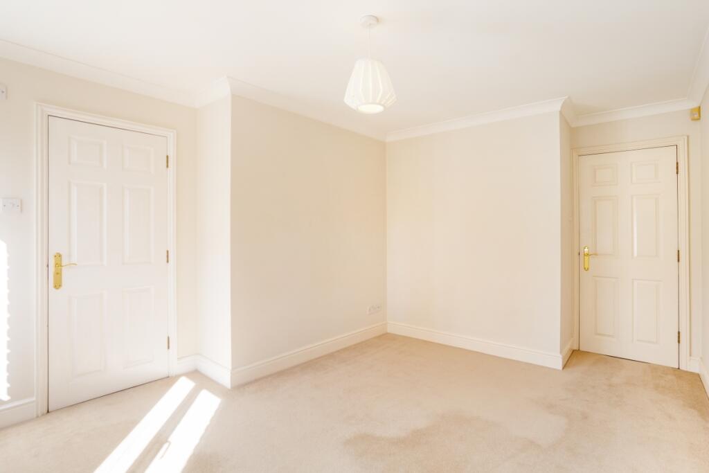 40 Beaufort Road ...