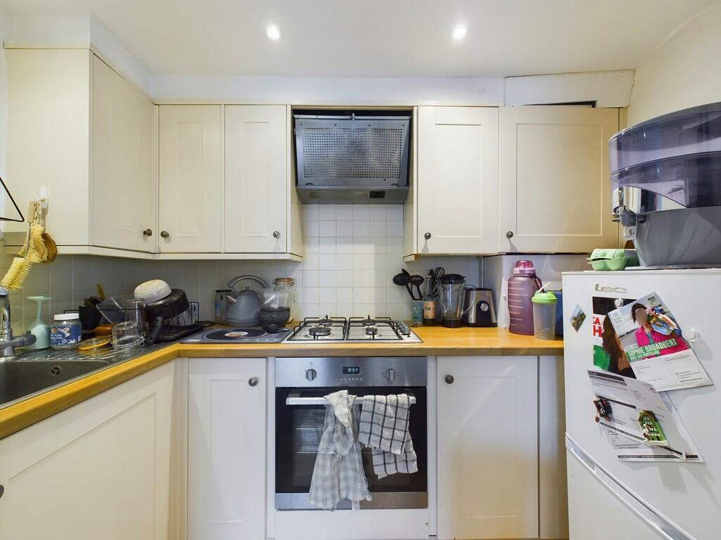 CAM03519G0-PR0093...