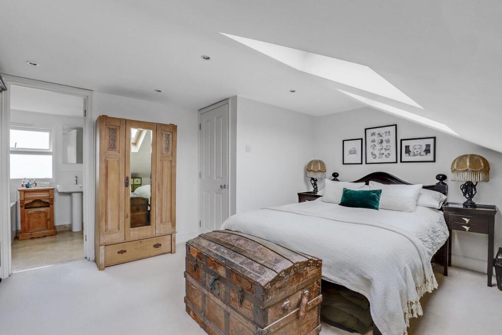 09-f5f9JHPropWorld - 62 Byne Road - 28-medium.jpg