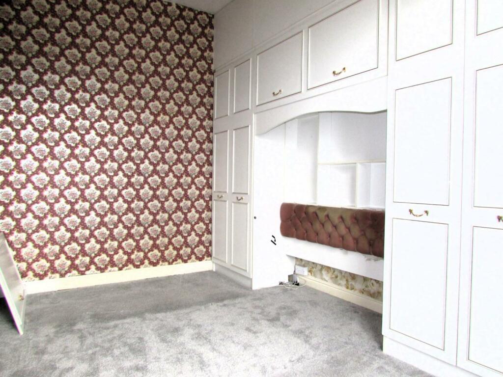 TimsonSt24bed1.JPG