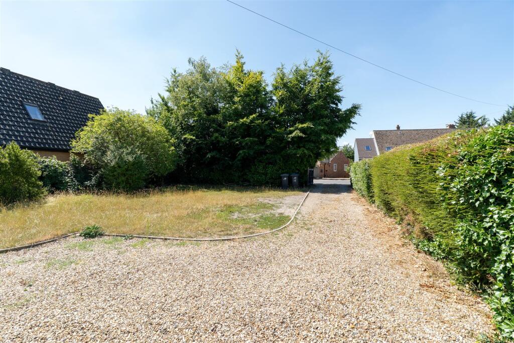 63 Toyse Lane, Burwell-.jpg