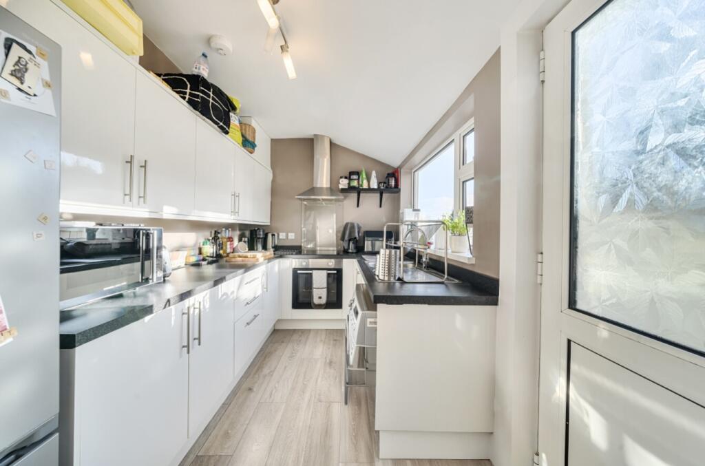 1382305-15-691b1bc991467