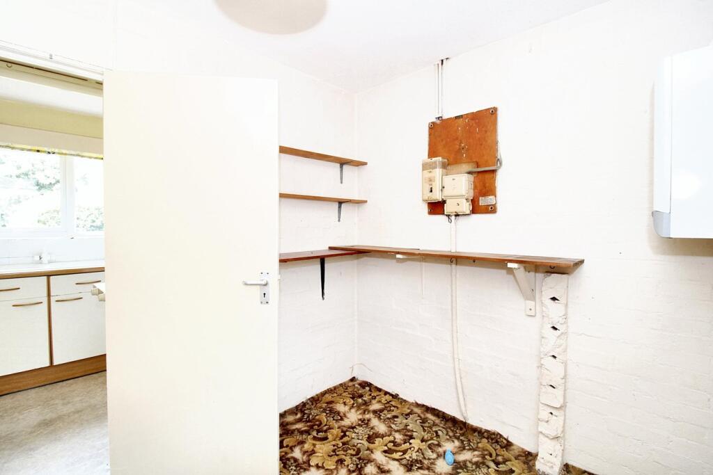 UTILITY ROOM 