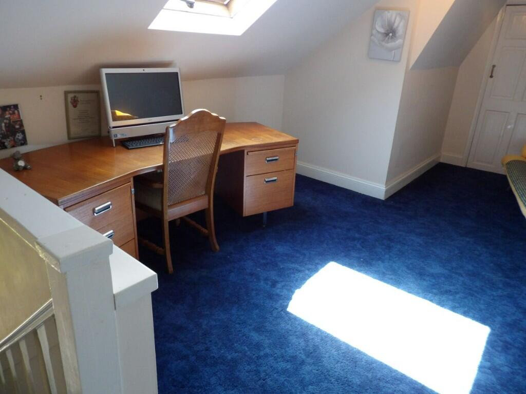 LOFT ROOM