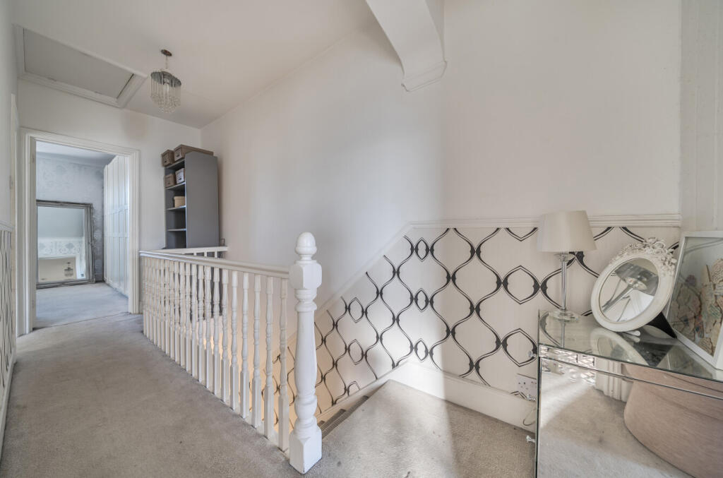 1371587-24-68fba0...