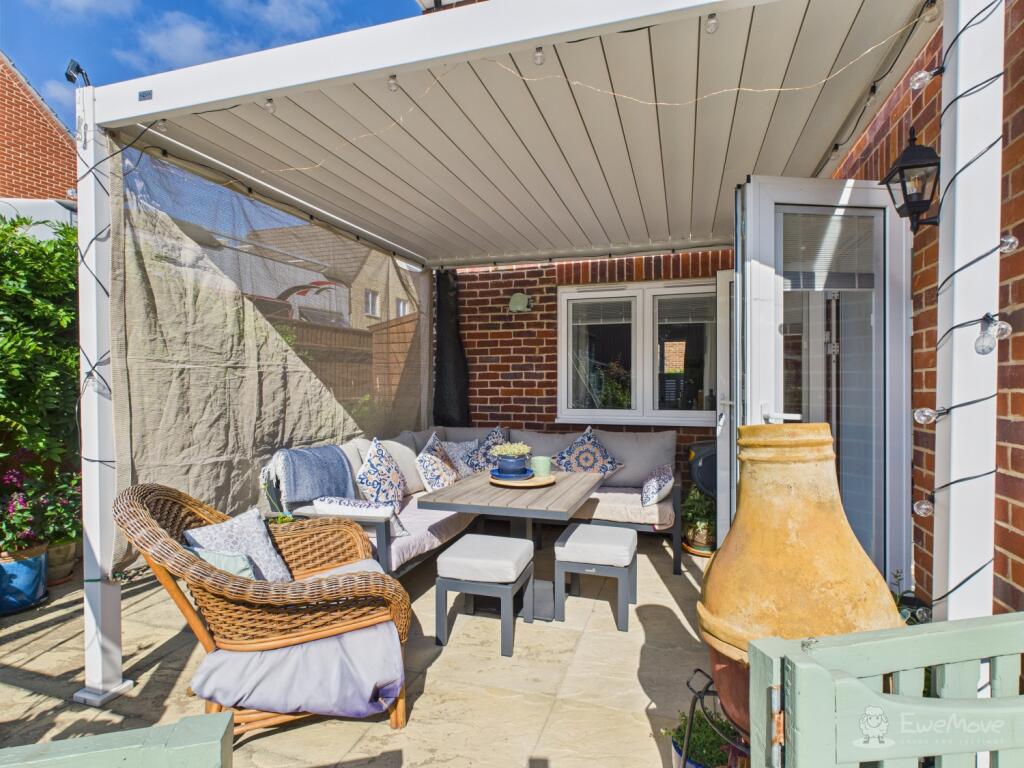 Garden- Mark Stephens EweMove Newmarket and Soham 